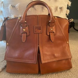 EUC Dooney and Bourke Clayton Bag